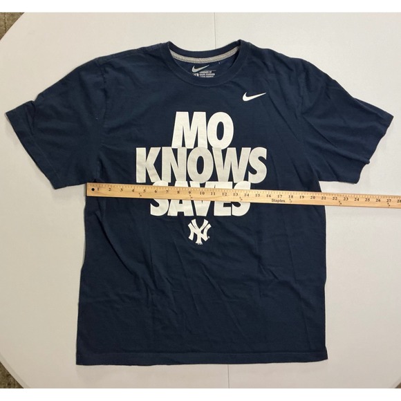 Nike Mens New York Yankees Mariano Rivera Mo Knows Saves T-Shirt Navy Blue XL - Picture 3 of 5